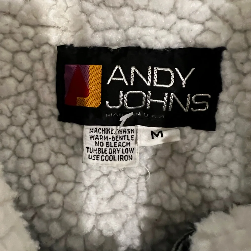 Vintage Andy Johns Sherpa lined denim jacket in preowned condition. - Picture 7 of 9